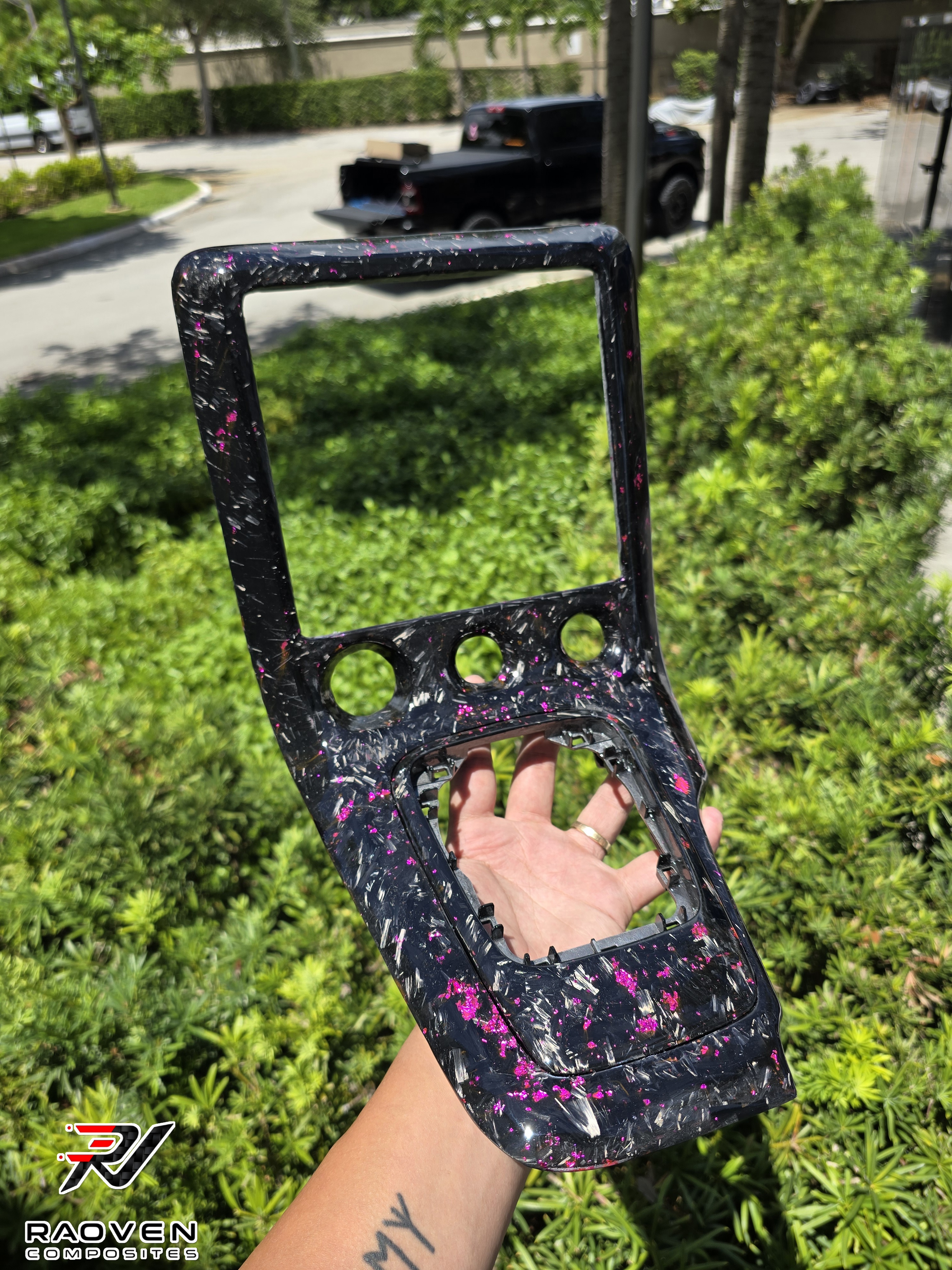 Forged Carbon Console Outdoor